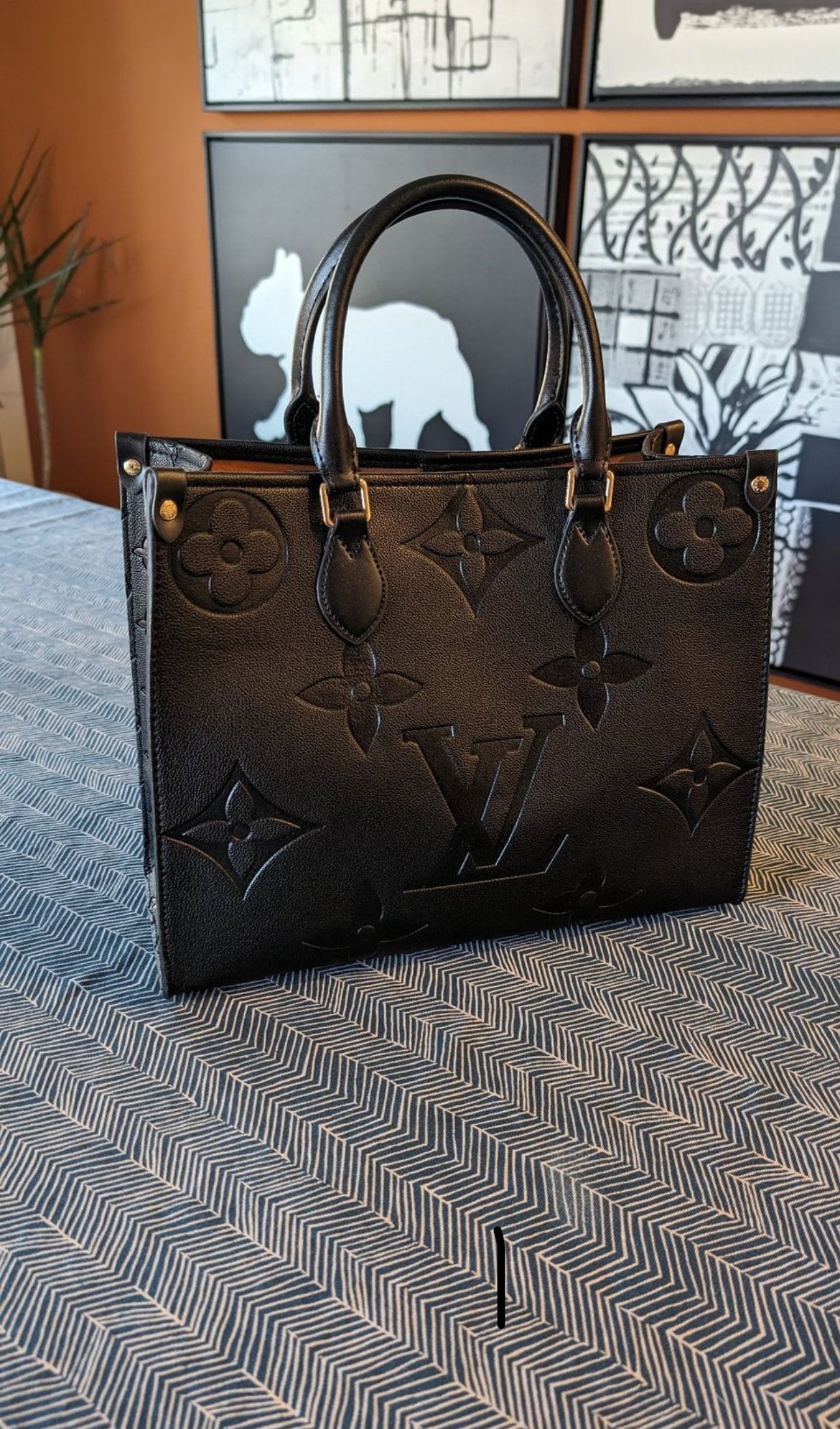 LV Purse (Black)